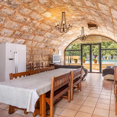 Sa Mina Villa